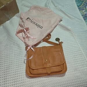 MINOOY TAN LEATHER MNEMOSYNE CROSSBODY BAG